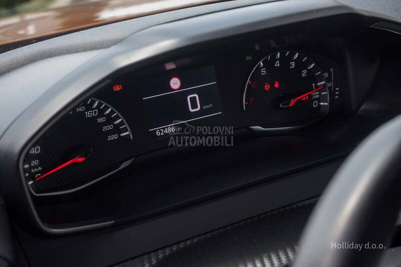 Peugeot 2008 1.2PureTech Led Nav