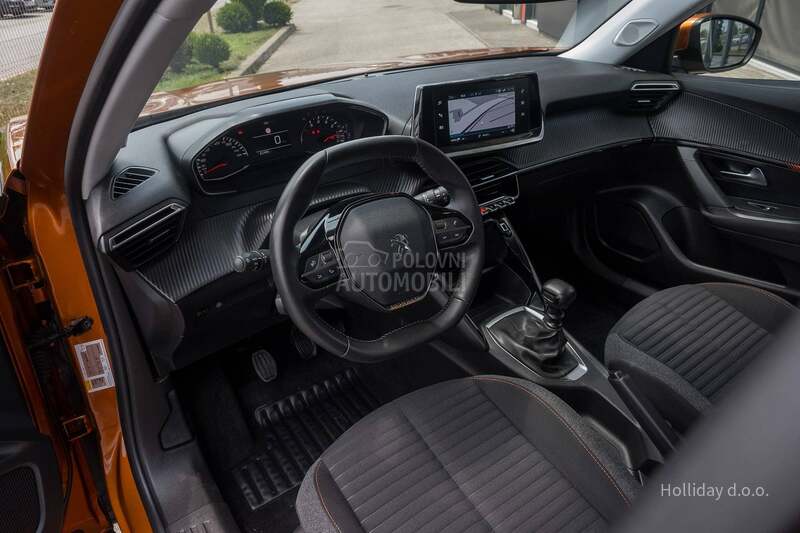 Peugeot 2008 1.2PureTech Led Nav