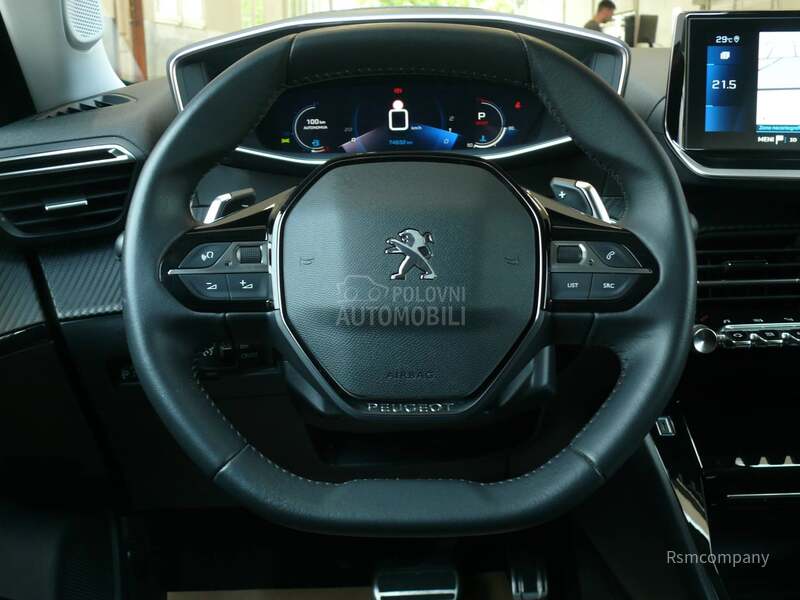 Peugeot 2008 1.2 ROADTRIP/VIRTUAL