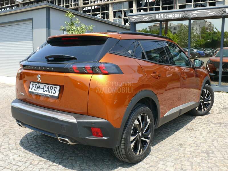 Peugeot 2008 1.2 ROADTRIP/VIRTUAL