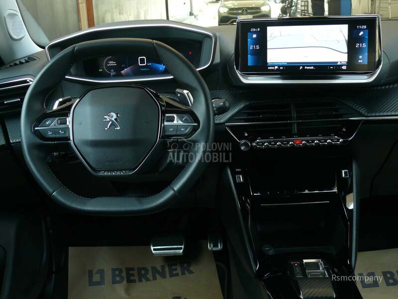 Peugeot 2008 1.2 ROADTRIP/VIRTUAL