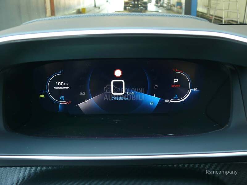 Peugeot 2008 1.2 ROADTRIP/VIRTUAL