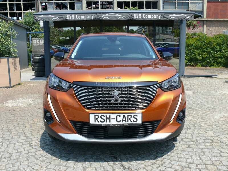 Peugeot 2008 1.2 ROADTRIP/VIRTUAL
