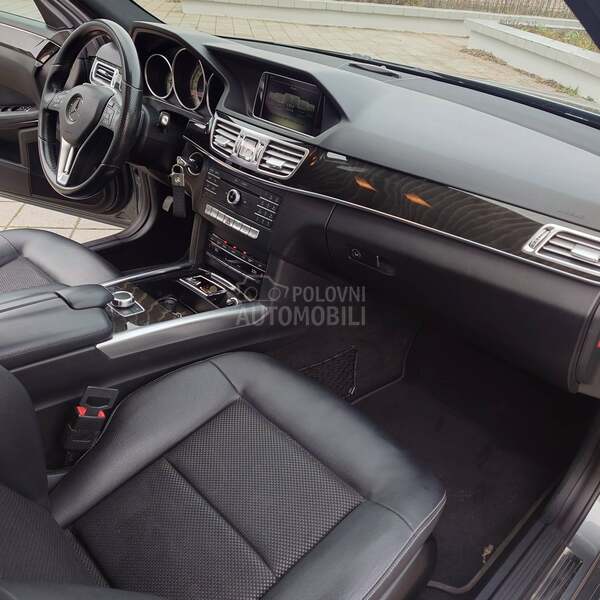 Mercedes Benz E 220 Avangarde 9G
