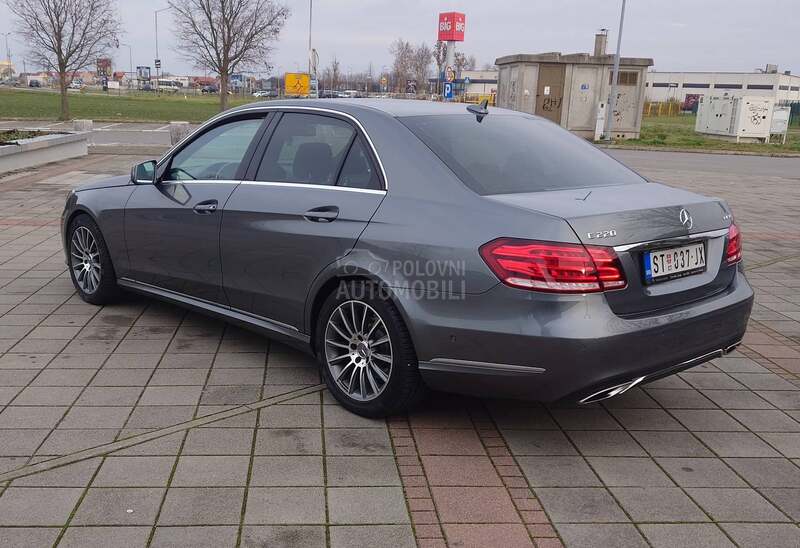 Mercedes Benz E 220 Avangarde 9G