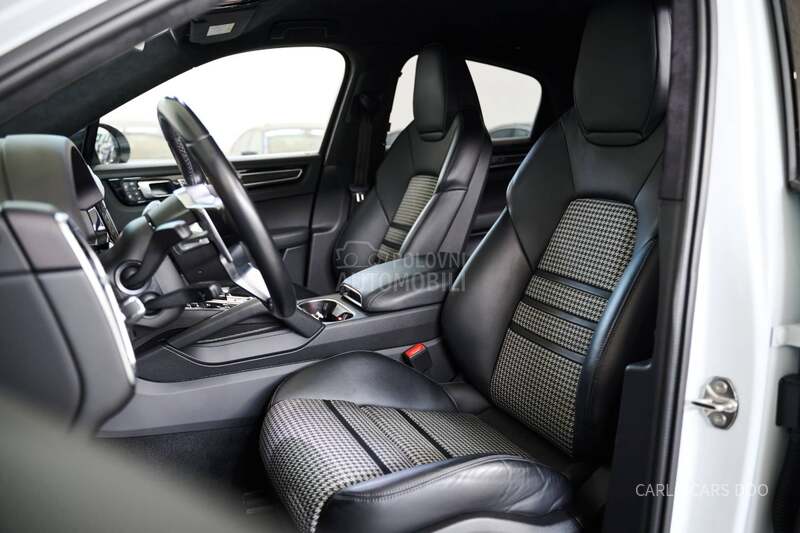 Porsche Cayenne Rata od 800e