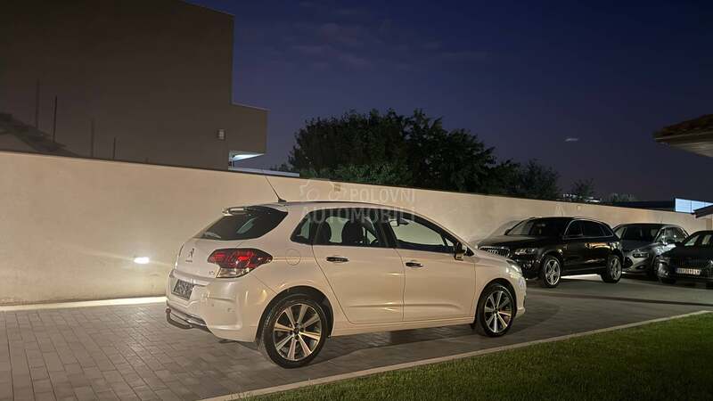 Citroen C4 Exclusive PANO