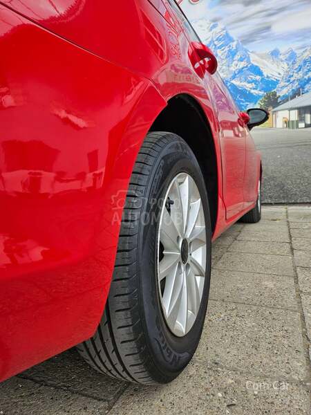 Volkswagen Golf 7 1.6 TDI 77 K W
