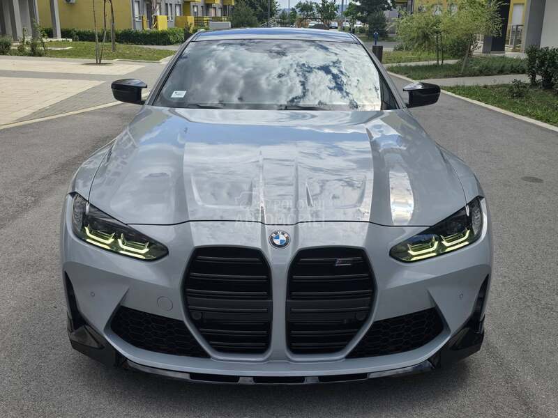 BMW M4 COMPETITION