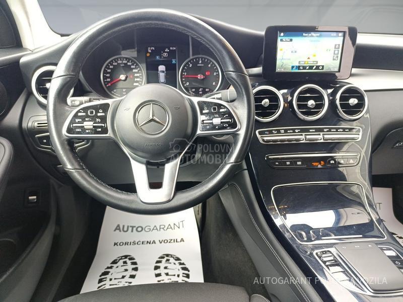 Mercedes Benz GLC 200 D 4MATIC A/T