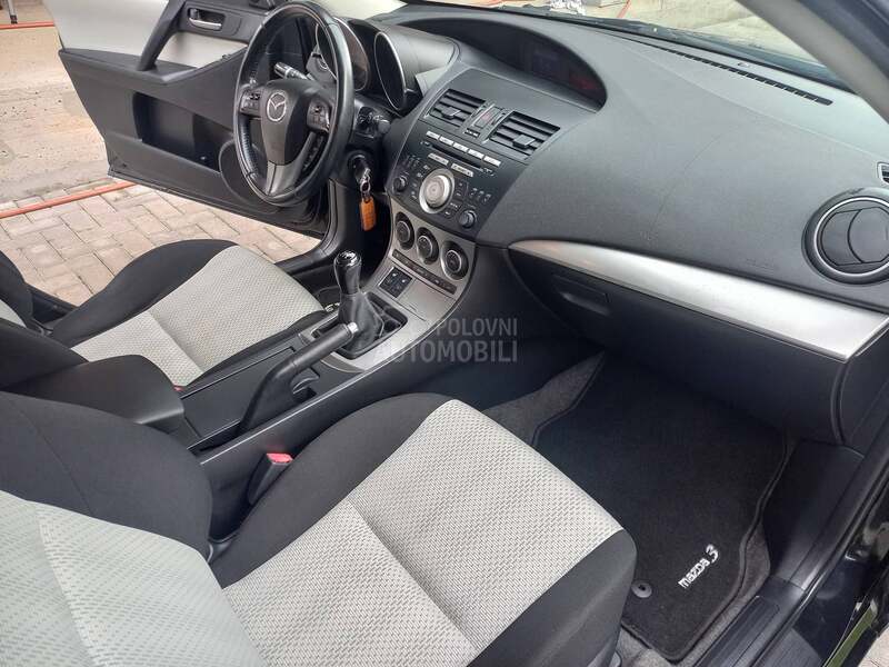 Mazda 3 1.6 HDI NOVA