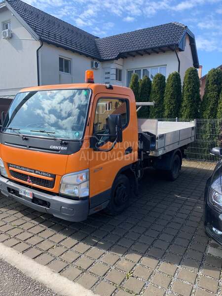Mitsubishi Canter kran i kiper
