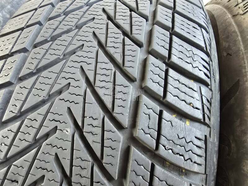 Goodyear 205/55 R16 Zimska