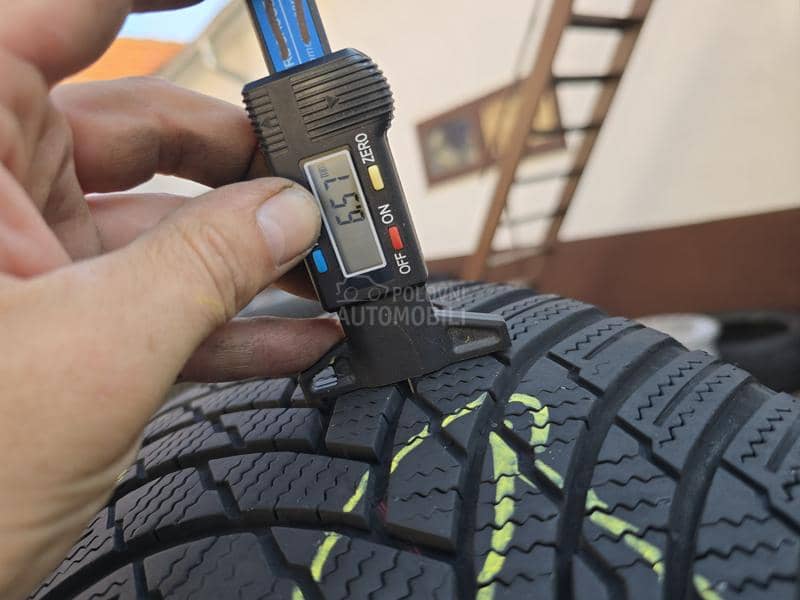 Firestone 205/55 R17 Zimska