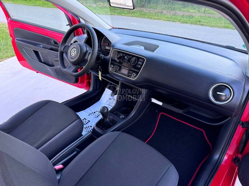 Volkswagen up! 