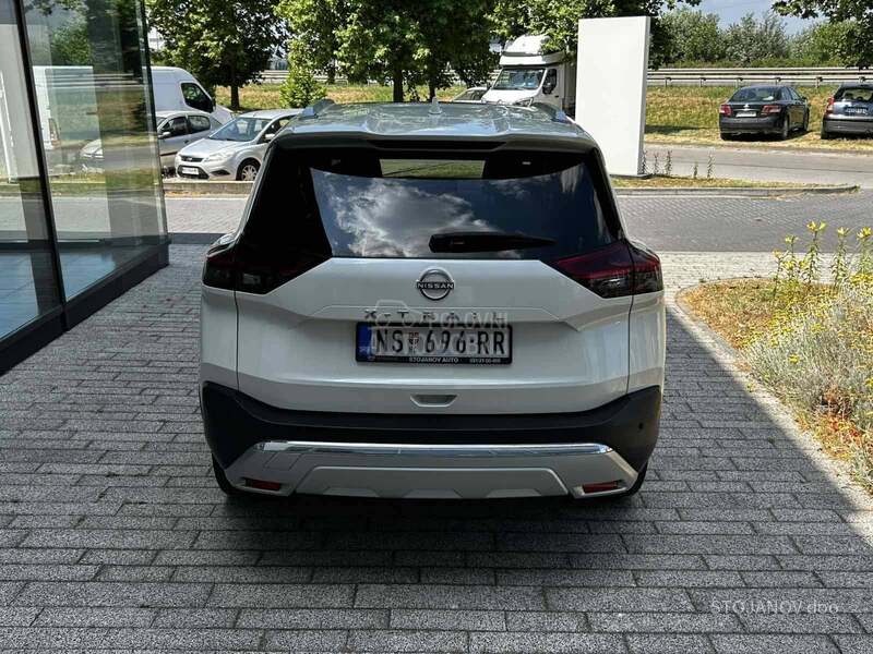 Nissan X-Trail TEKNA 1.5 CVT