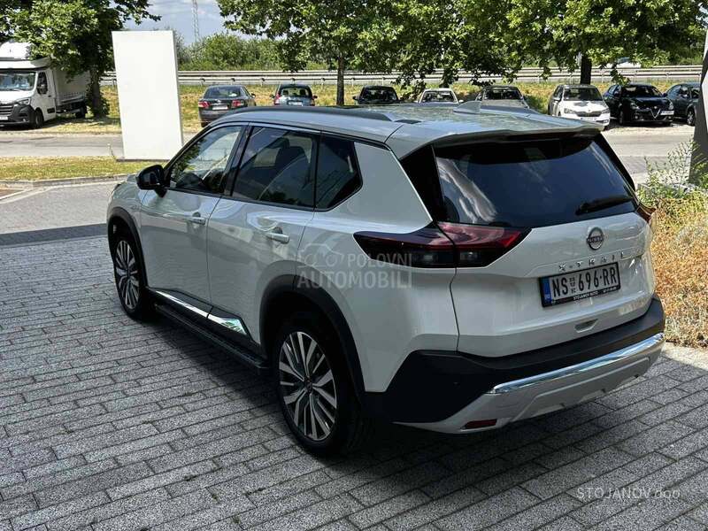 Nissan X-Trail TEKNA 1.5 CVT