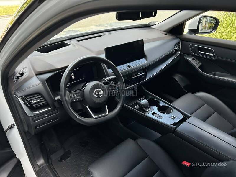 Nissan X-Trail TEKNA 1.5 CVT