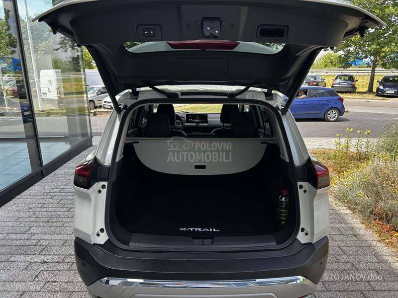 Nissan X-Trail TEKNA 1.5 CVT