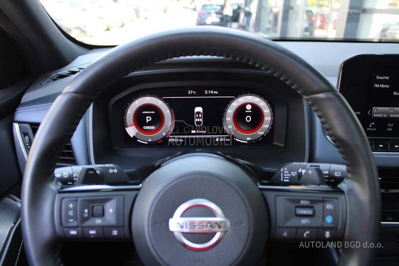 Nissan Qashqai 1.3 158 TEKNA CVT