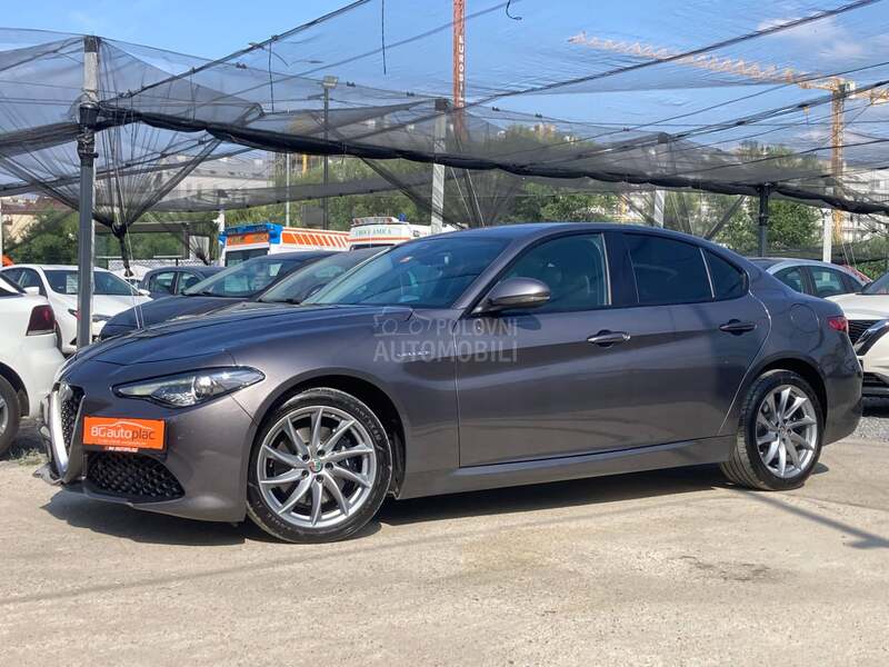 Alfa Romeo Giulia 2.0 Q4 Veloce Aut