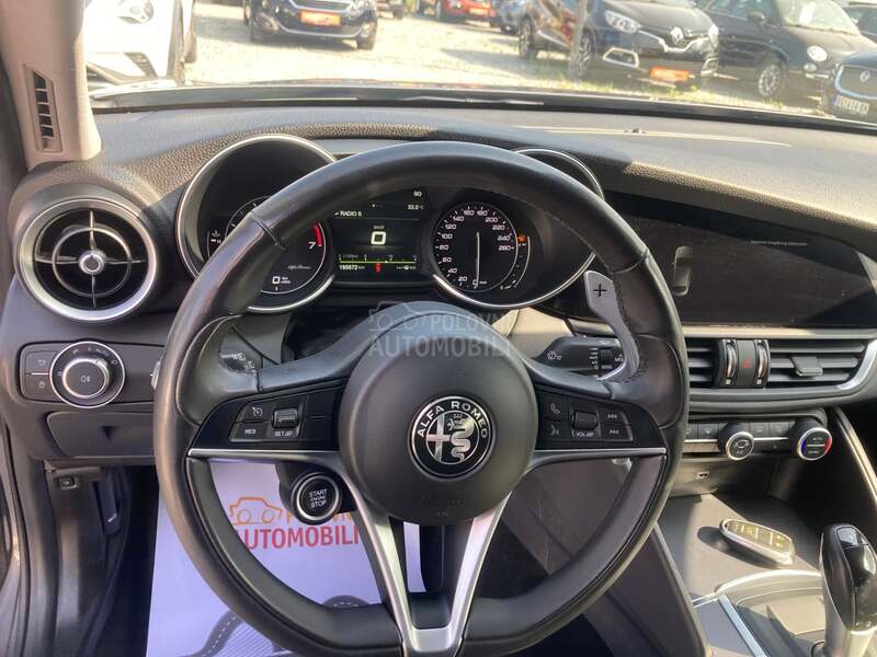 Alfa Romeo Giulia 2.0 Q4 Veloce Aut
