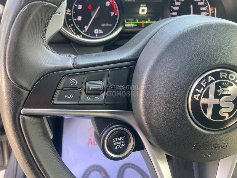 Alfa Romeo Giulia 2.0 Q4 Veloce Aut