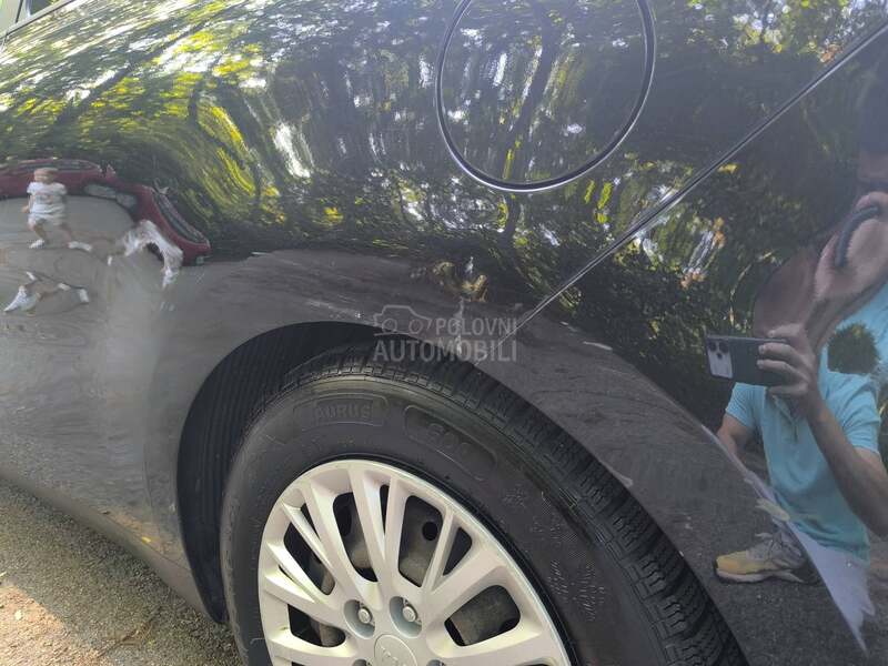 Kia pro_cee`d prvi vlasn.