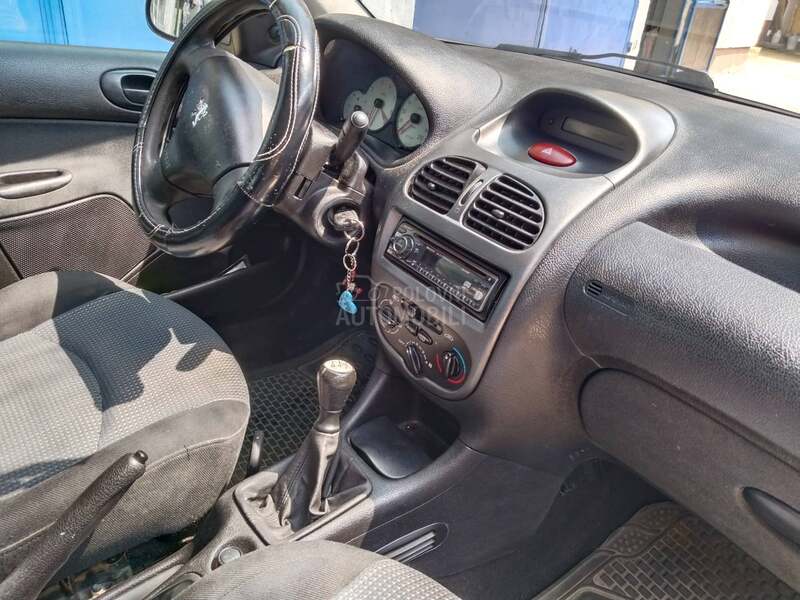 Peugeot 206 