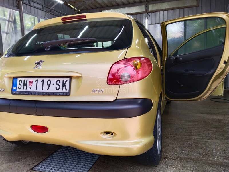 Peugeot 206 