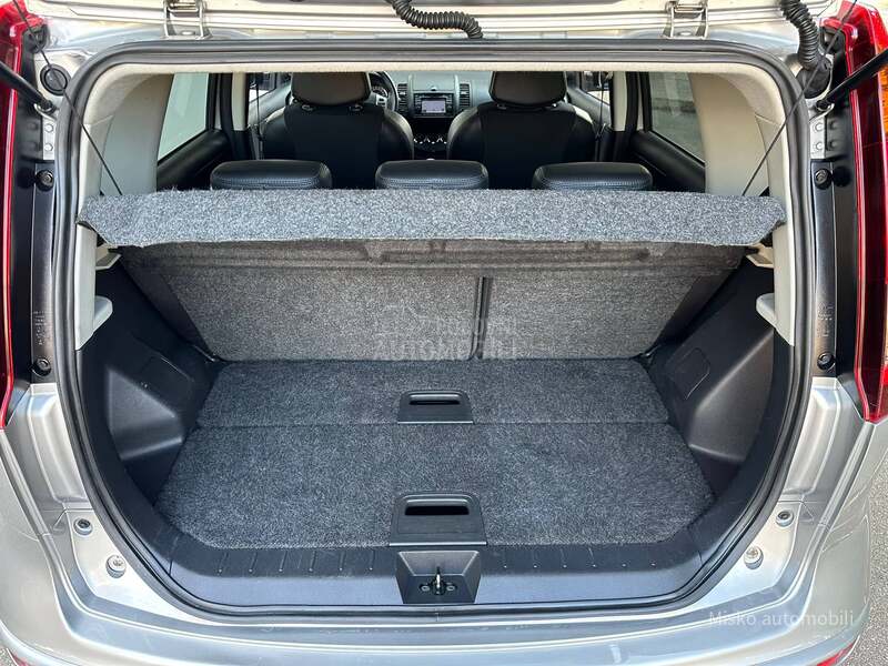 Nissan Note 1.6 i Auto Nav