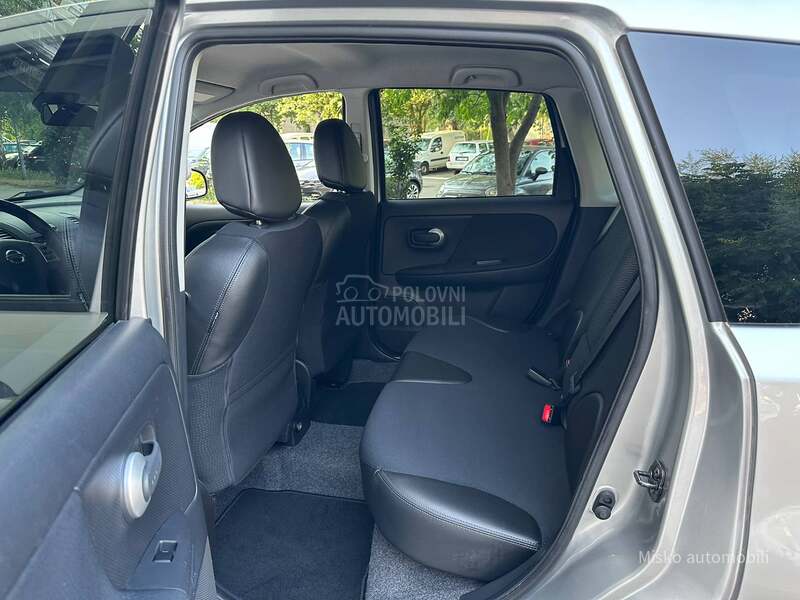 Nissan Note 1.6 i Auto Nav