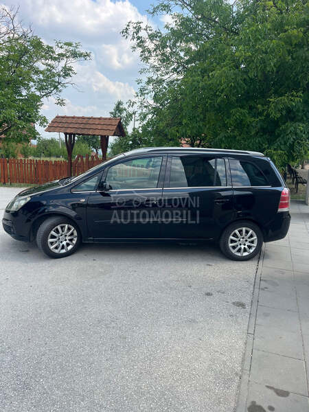 Opel Zafira 
