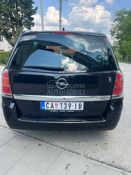 Opel Zafira 