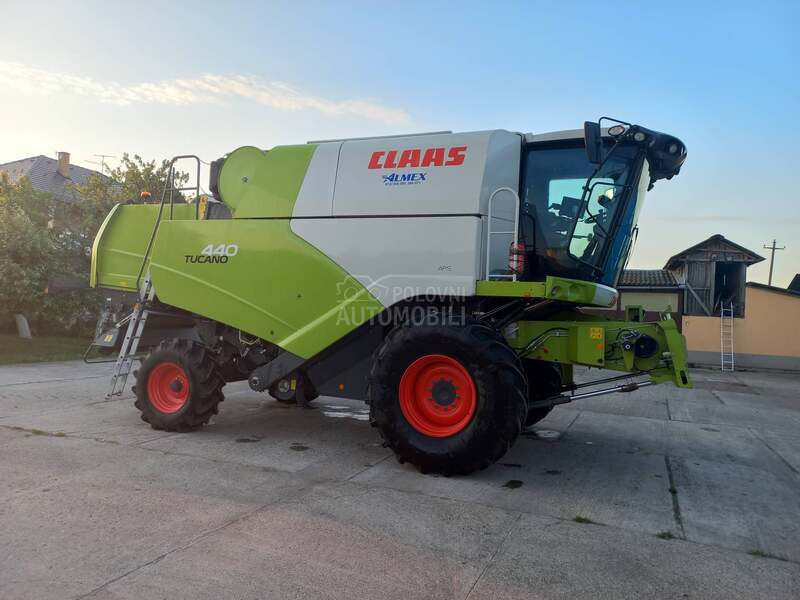 Claas tucano 440
