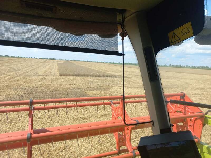 Claas tucano 440
