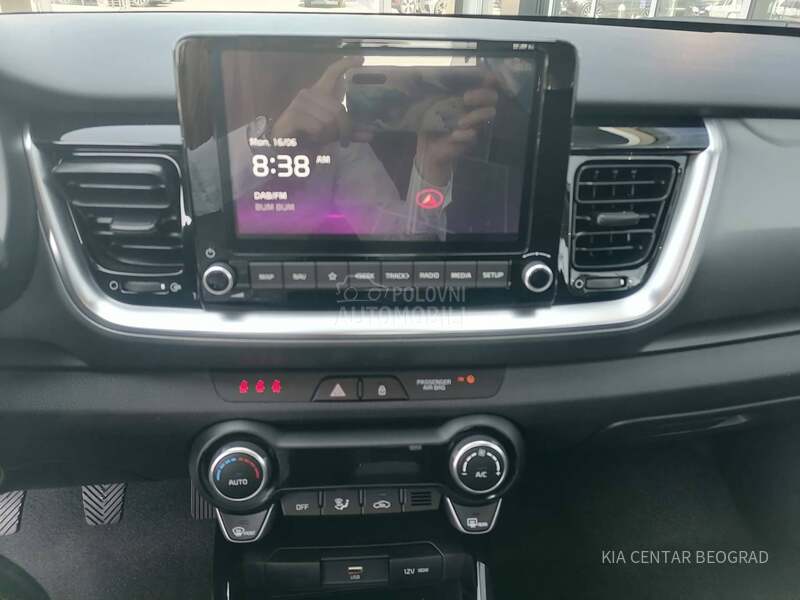Kia Stonic 1.2 LX URBAN M/T