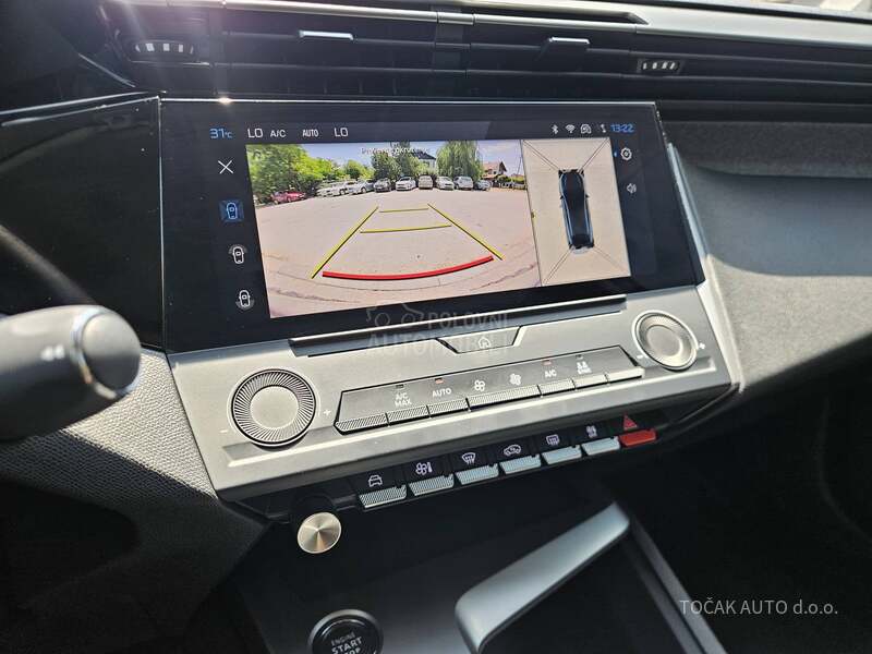Peugeot 408 HY Allure 136