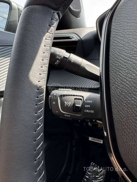 Peugeot 2008 P2 Allure 1.2 E 100