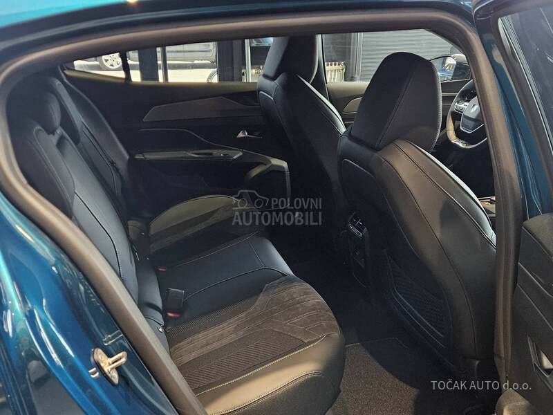 Peugeot 408 GT 1.6E 215 AT