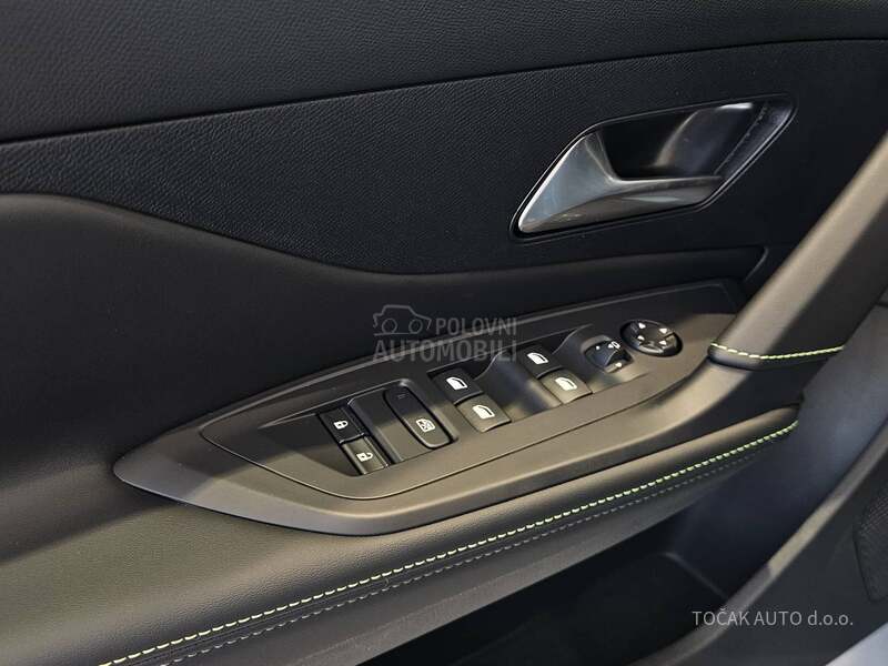 Peugeot 408 GT 1.6E 215 AT