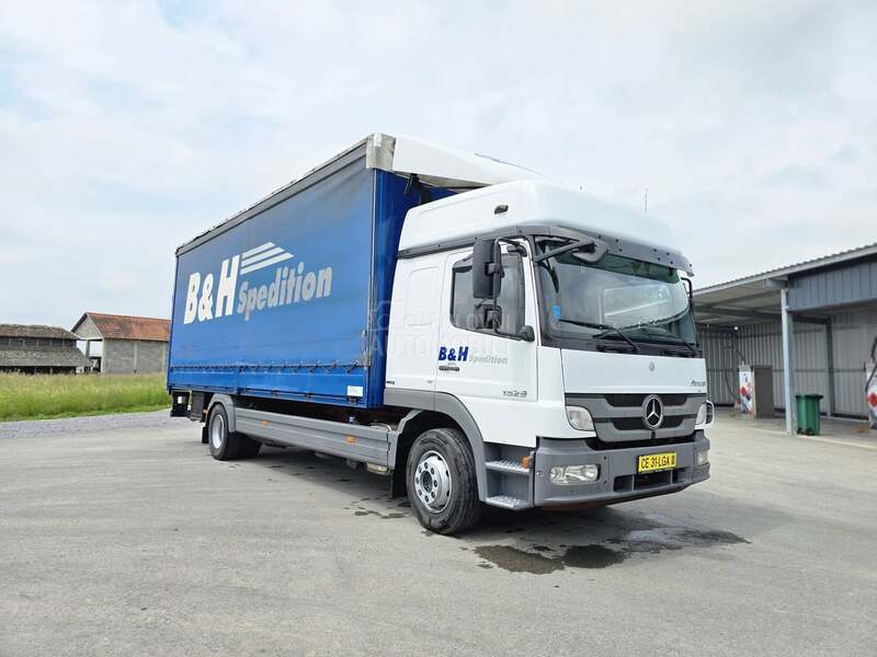 Mercedes Benz Atego1529