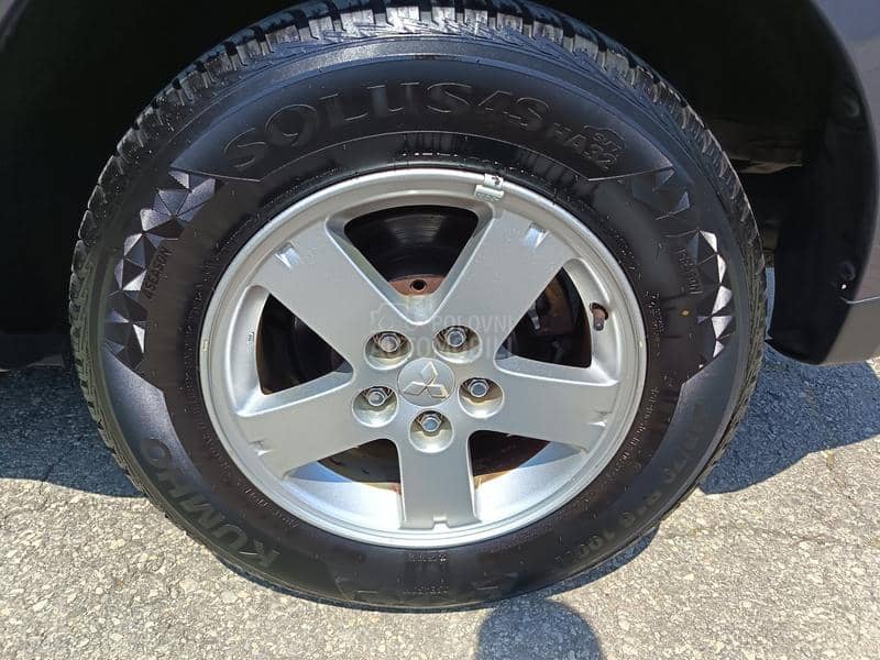 Mitsubishi Outlander 2.0D   4x4