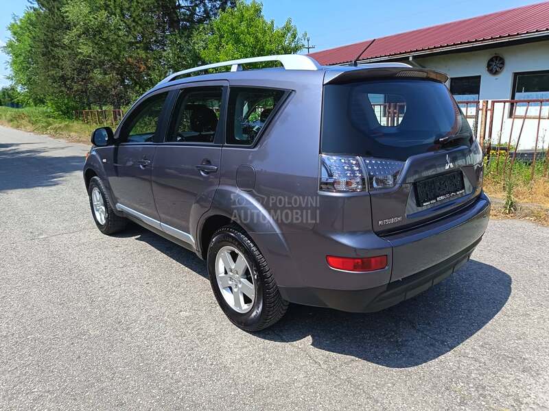 Mitsubishi Outlander 2.0D   4x4
