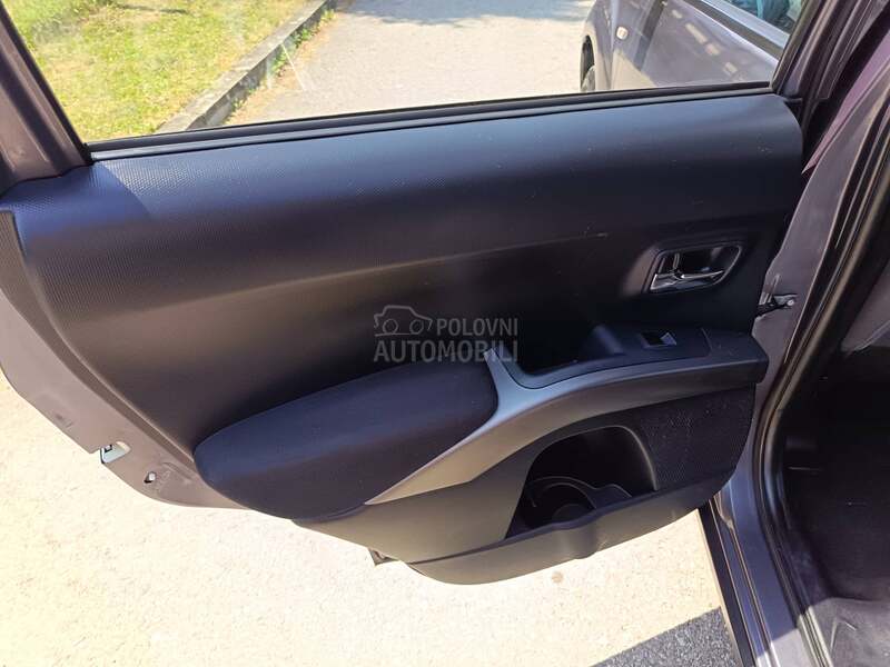 Mitsubishi Outlander 2.0D   4x4