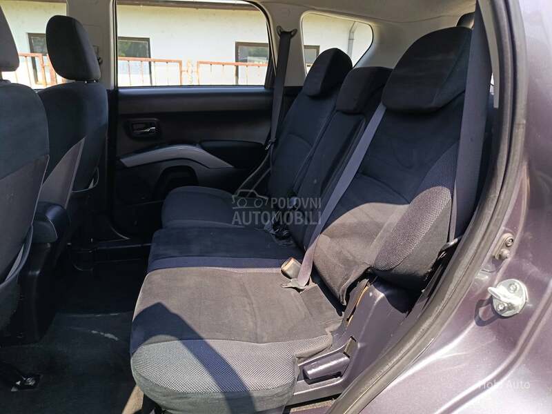 Mitsubishi Outlander 2.0D   4x4