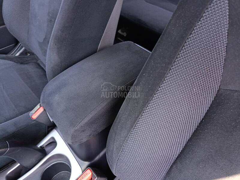 Mitsubishi Outlander 2.0D   4x4