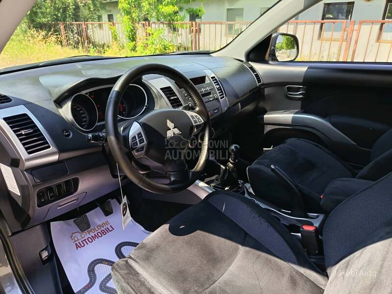 Mitsubishi Outlander 2.0D   4x4