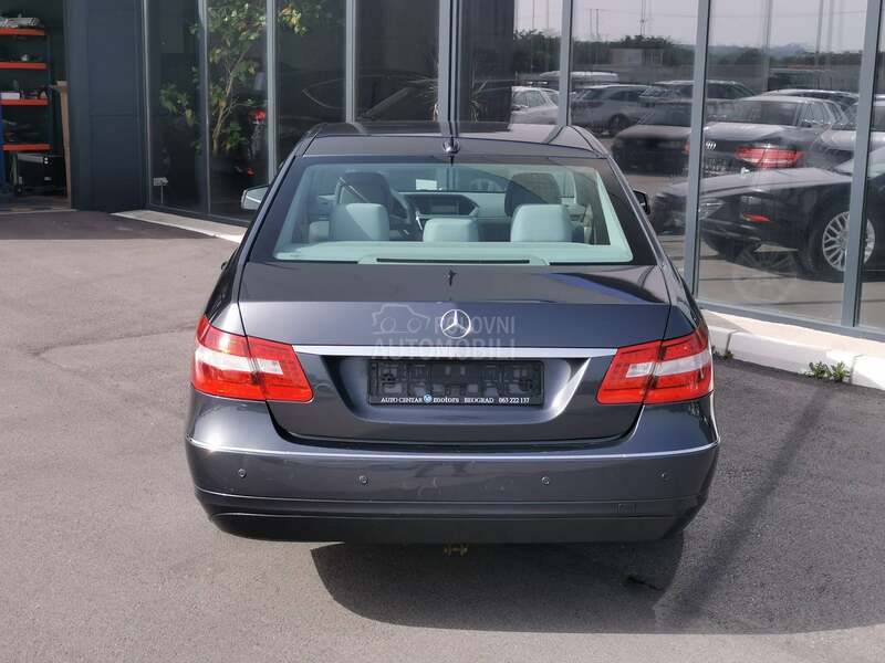Mercedes Benz E 200 Elegance