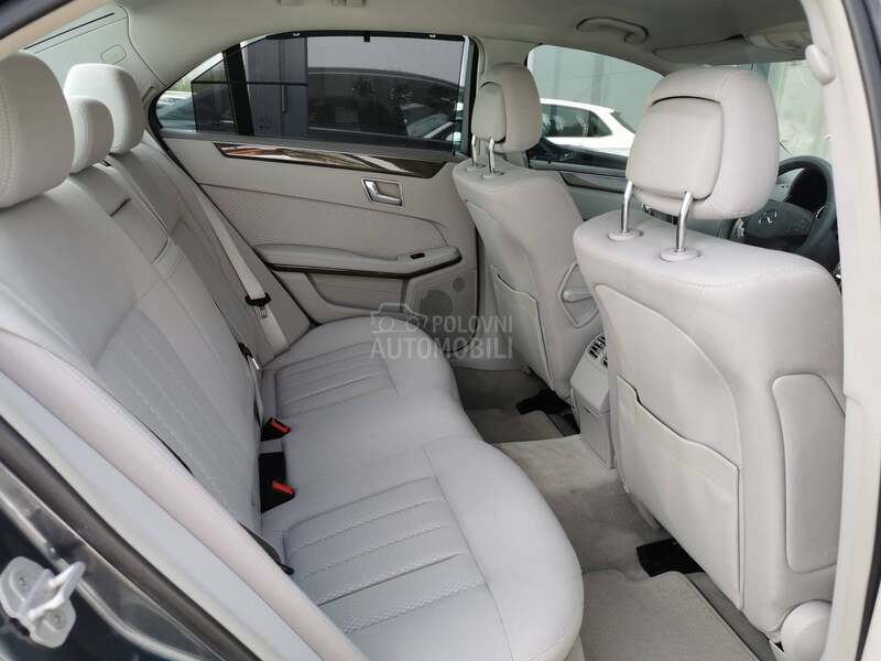 Mercedes Benz E 200 Elegance